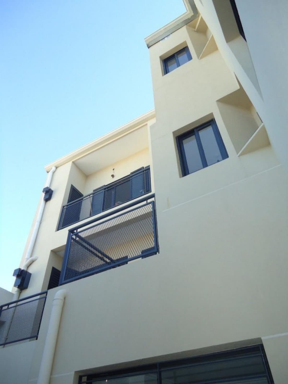 dom 6 (1)